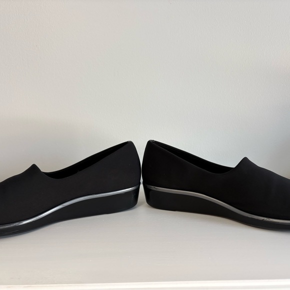 SAS Bliss Slip-On Wedge Loafers – Black – Size 9 - Picture 3 of 9